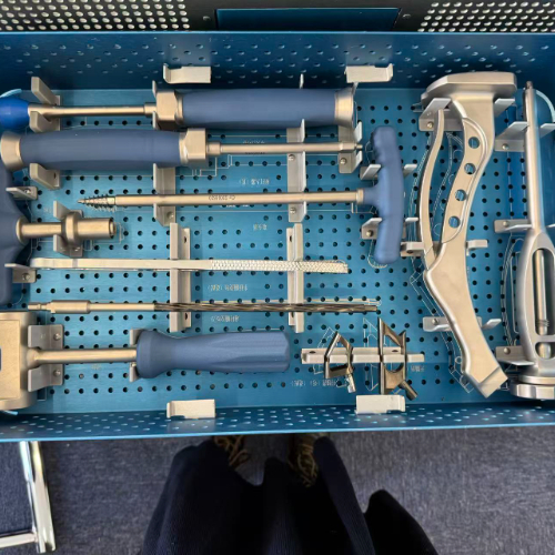 Acetabular Core Tray